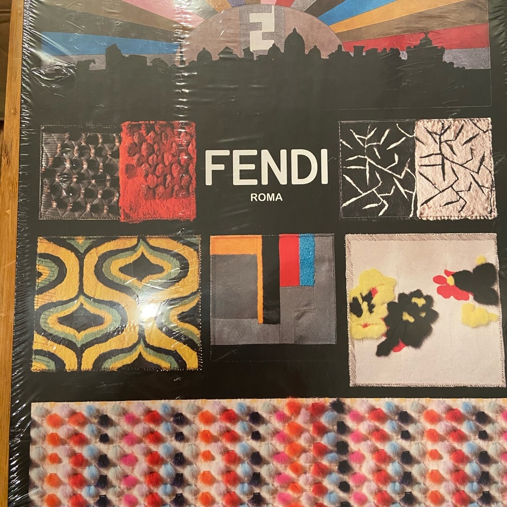 FENDI ROMA LEGENDS BOOK